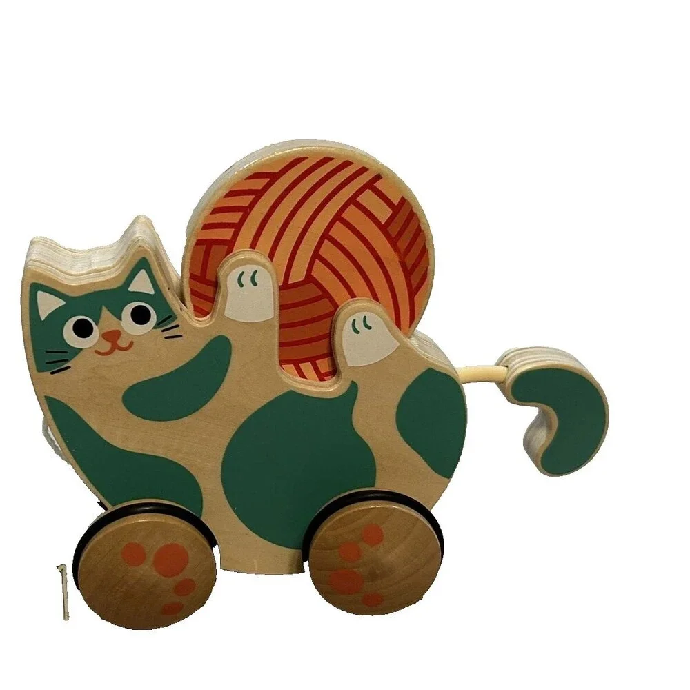 Montessori Toy Wooden Kitten Yarn Roll & Rattle Walk Along Pull Toy